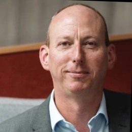 “教育金+养老社区”双核驱动，泰盈人生“终身”现金流守护爱的承诺