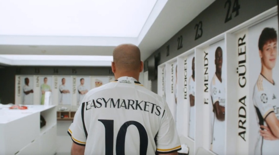 关税难以撼动豪车需求! 欧洲车企们被特朗普重创之际 法拉利(RACE.US)利润逆势增长